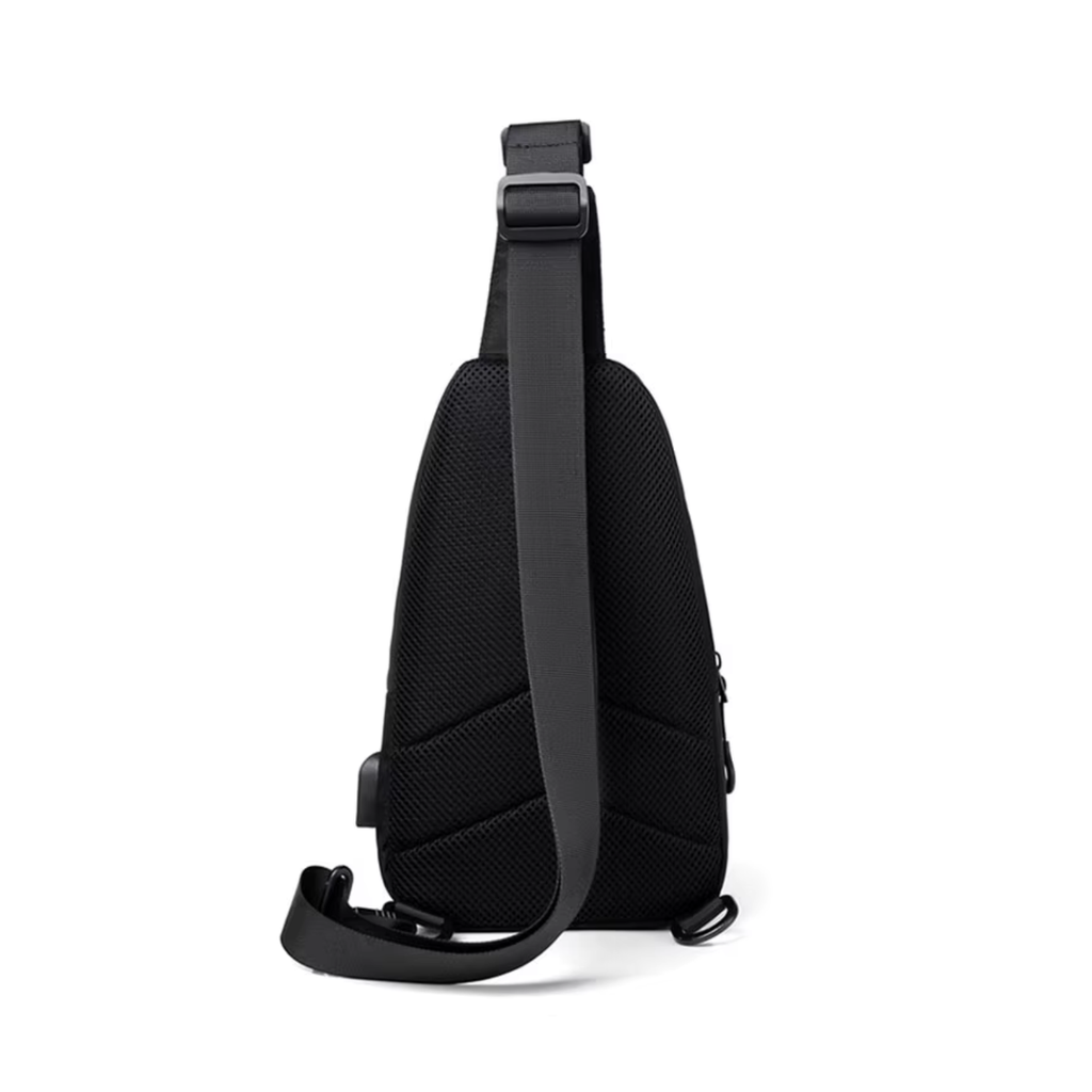 Sacoche Randonnée Bandoulière Déperlante avec Port USB — Nylon Oxford Résistant - TrailVolt
